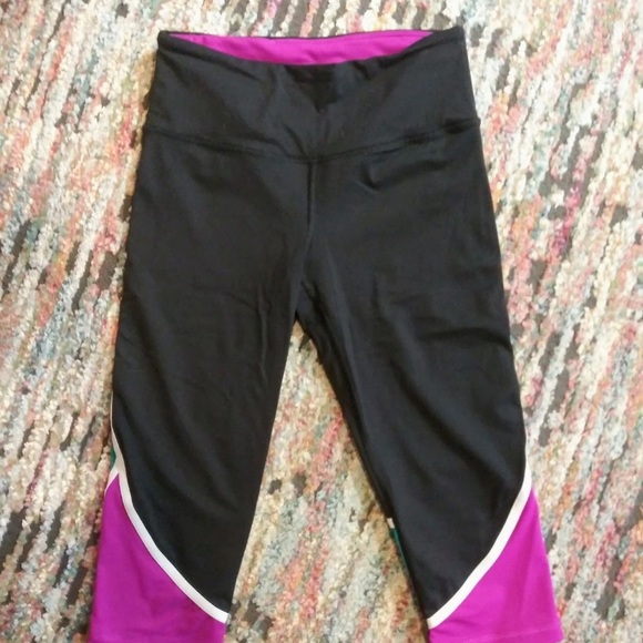 Victorias Secret Knockout Leggings - Picture 6 of 6